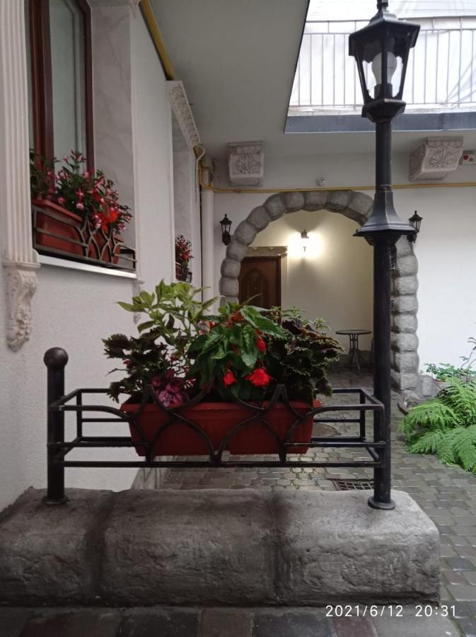 Rynok 25 Modern Lviv Center Apartment Exterior photo